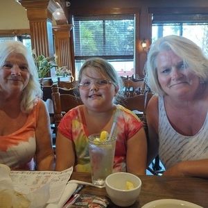 Meet your Posher, Kara